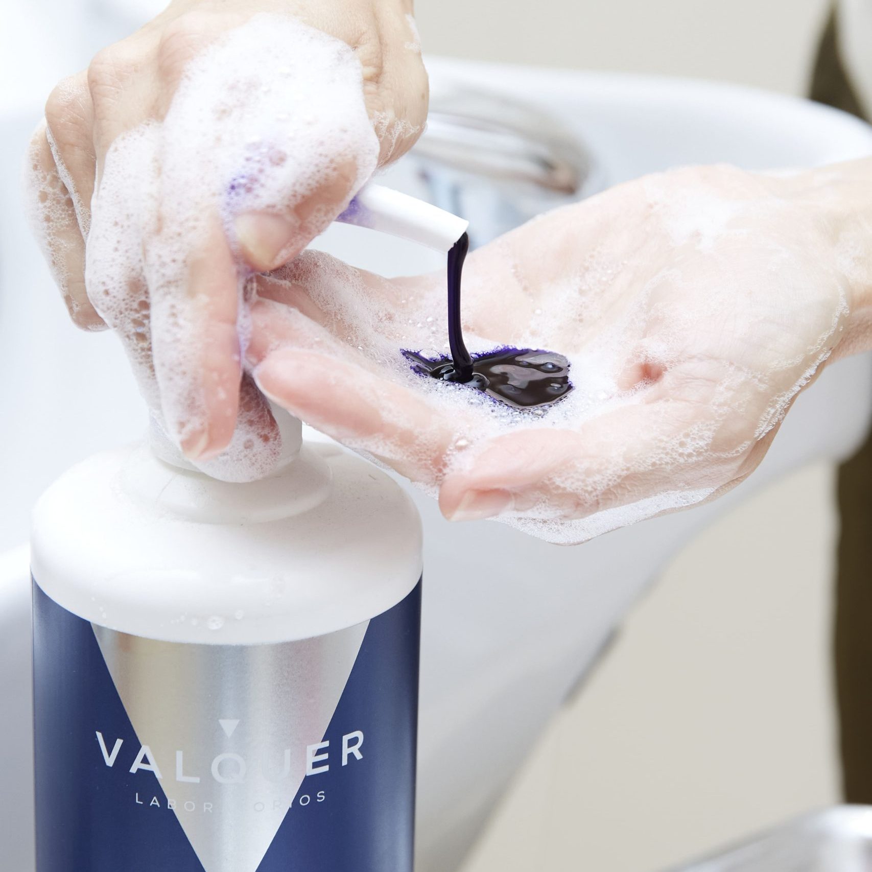 productos pelo blanco y gris